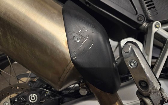 Gebrauchtmotorrad Aprilia Tuareg 660 - Bild 8 Gebrauchtmotorrad Aprilia Tuareg 660 - Bild 8