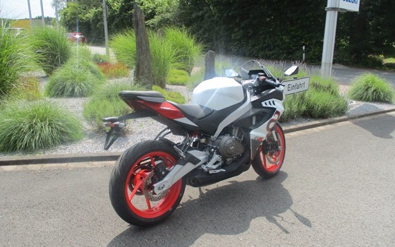 Gebrauchtmotorrad Aprilia RS 457 - Bild 8