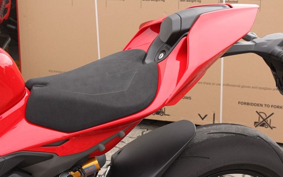 Gebrauchtmotorrad Ducati Panigale V4 S - Bild 12