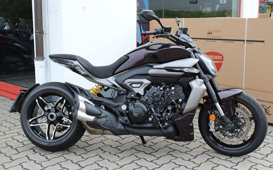 Gebrauchtmotorrad Ducati XDiavel V4 - Bild 2