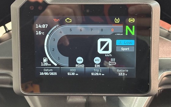 Gebrauchtmotorrad KTM 890 SMT - Bild 15