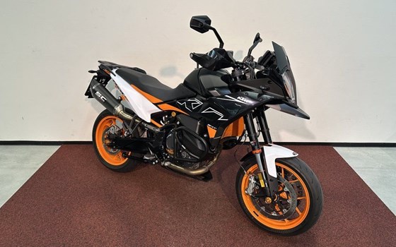 Gebrauchtmotorrad KTM 890 SMT - Bild 2