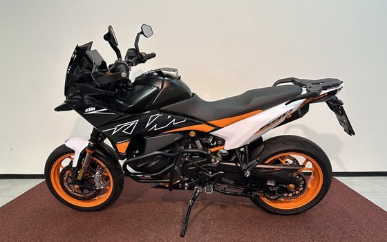 Gebrauchtmotorrad KTM 890 SMT - Bild 5