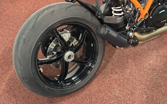 Gebrauchtmotorrad KTM 1390 Super Duke R EVO - Bild 10