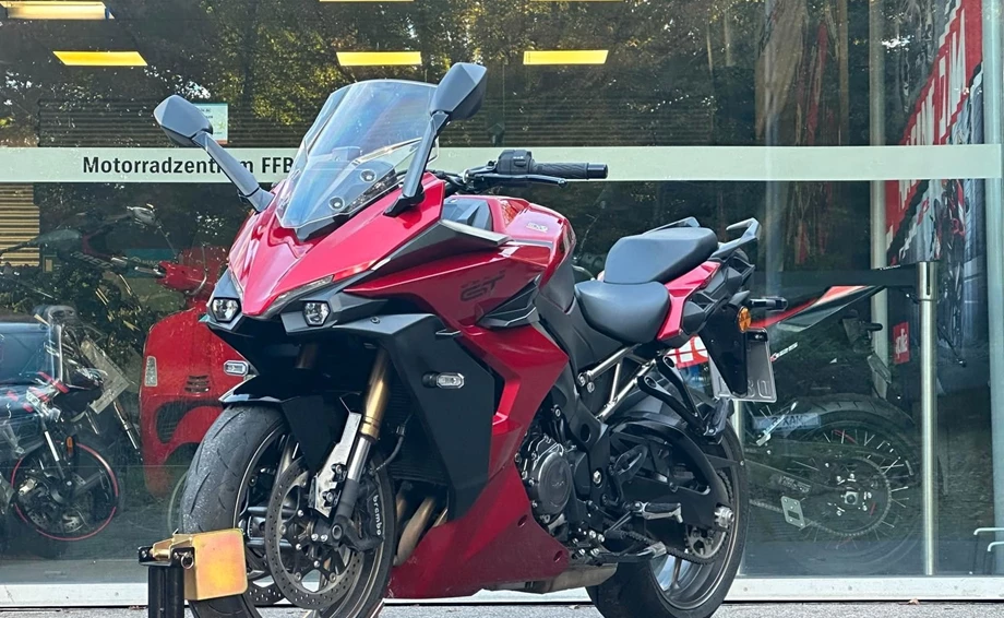 Angebot Suzuki GSX-S1000GT Bild 3: Angebot Suzuki GSX-S1000GT