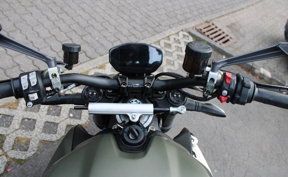 Angebot Ducati Streetfighter V2 Bild 16: Angebot Ducati Streetfighter V2