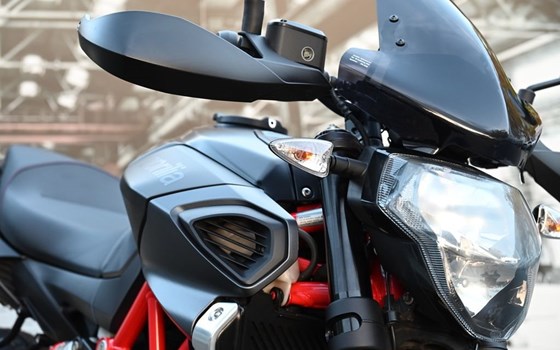 Gebrauchtmotorrad Aprilia Shiver 900 - Bild 5