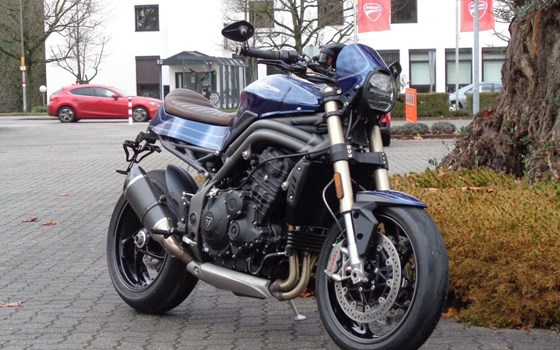Gebrauchtmotorrad Triumph Speed Triple S - Bild 3