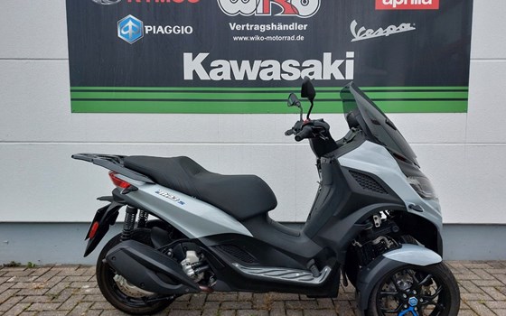 Gebrauchtmotorrad Piaggio MP3 300 Sport - Bild 1