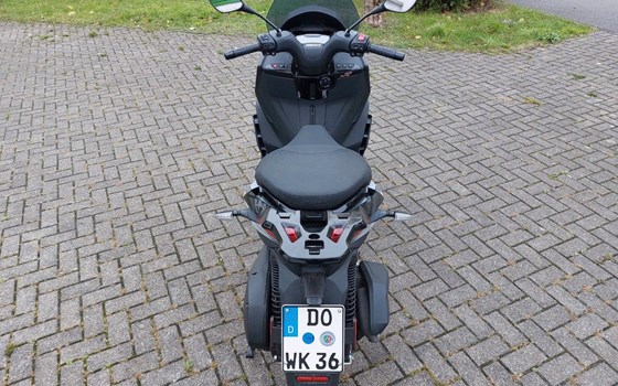 Gebrauchtmotorrad Piaggio MP3 300 Sport - Bild 10