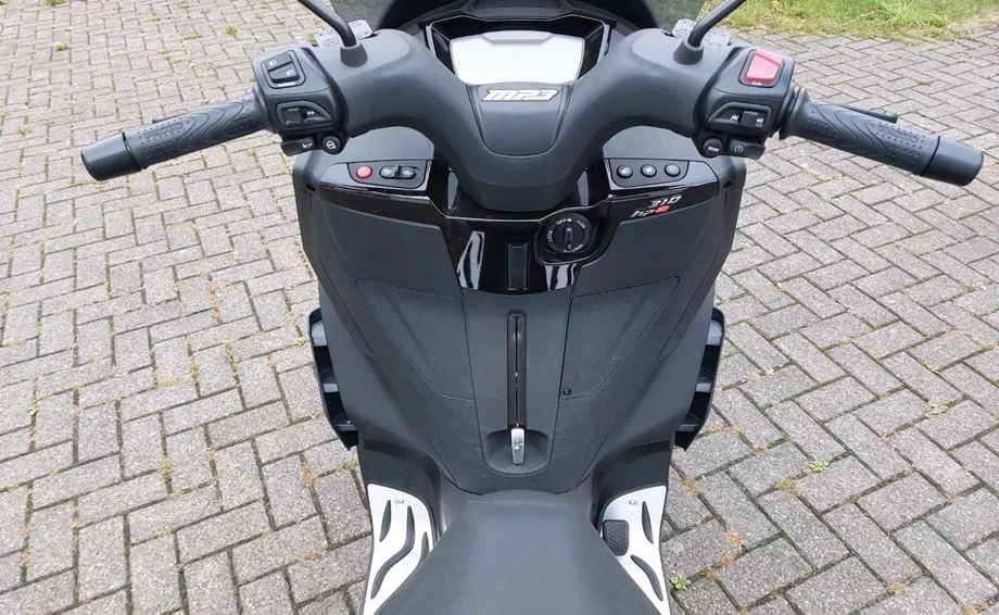 Angebot Piaggio MP3 300 Sport Bild 11: Angebot Piaggio MP3 300 Sport