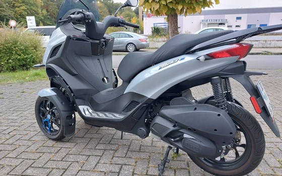 Gebrauchtmotorrad Piaggio MP3 300 Sport - Bild 12