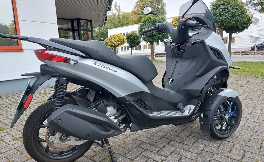 Angebot Piaggio MP3 300 Sport Bild 7: Angebot Piaggio MP3 300 Sport