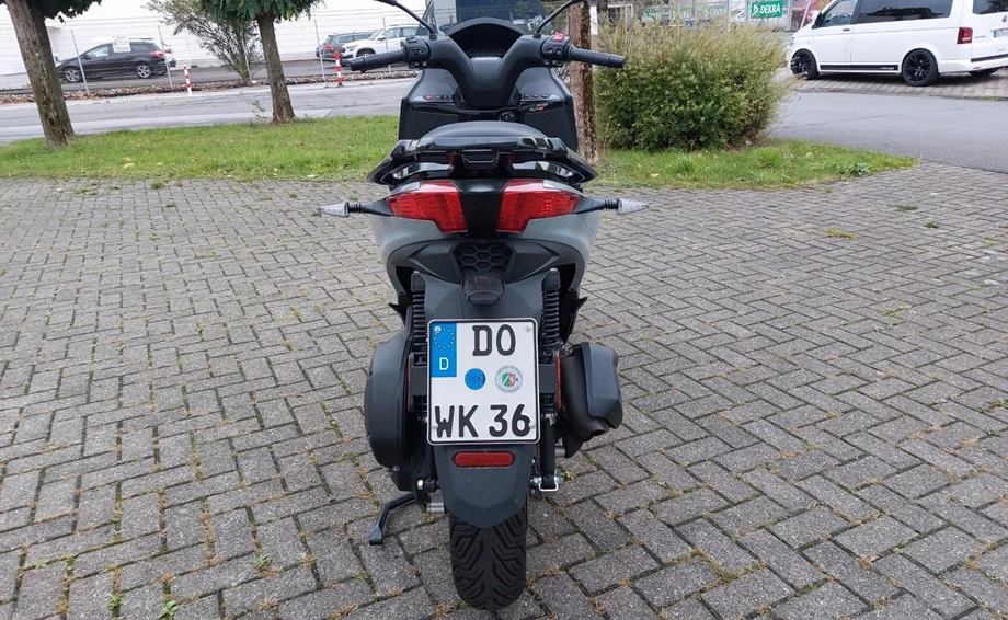 Angebot Piaggio MP3 300 Sport Bild 9: Angebot Piaggio MP3 300 Sport