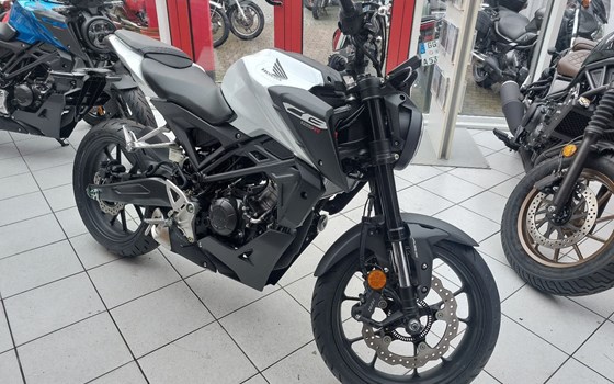 Gebrauchtmotorrad Honda CB125R - Bild 1