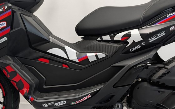 Neufahrzeug Aprilia SR GT Replica 125 - Bild 7