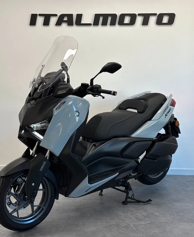 Yamaha XMAX 300 Tech MAX