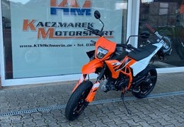 Neumotorrad KTM 125 SMC R