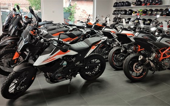 Neufahrzeug KTM 125 SMC R - Bild 12