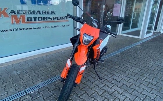 Neufahrzeug KTM 125 SMC R - Bild 4