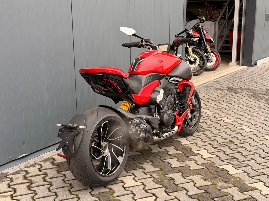 Angebot Ducati Diavel V4 Bild 2: Angebot Ducati Diavel V4