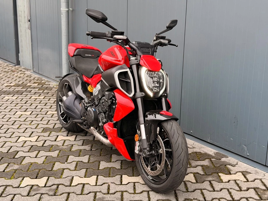 Angebot Ducati Diavel V4 Bild 3: Angebot Ducati Diavel V4