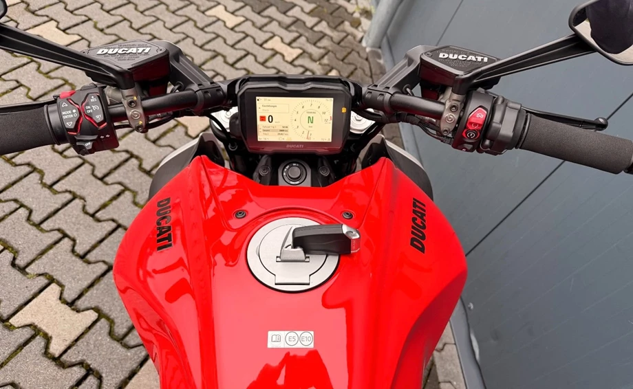 Angebot Ducati Diavel V4 Bild 4: Angebot Ducati Diavel V4