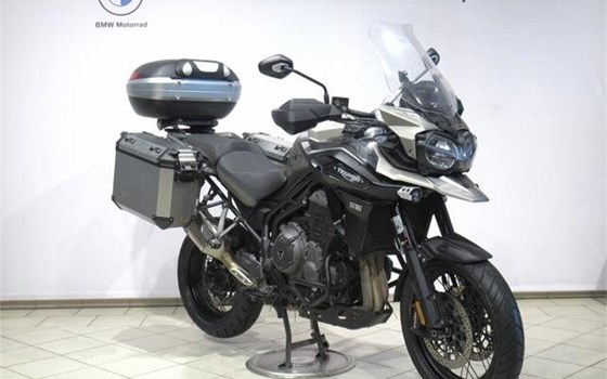 Gebrauchtmotorrad Triumph Tiger 1200 Desert Edition - Bild 2 Gebrauchtmotorrad Triumph Tiger 1200 Desert Edition - Bild 2