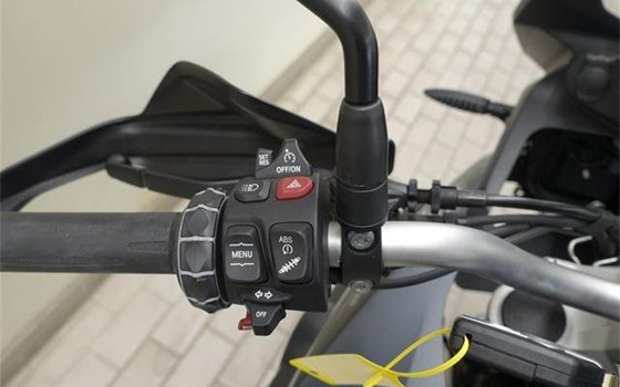 Gebrauchtmotorrad BMW F 750 GS - Bild 6 Gebrauchtmotorrad BMW F 750 GS - Bild 6