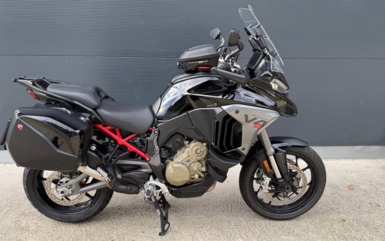 Gebrauchtmotorrad Ducati Multistrada V4 S - Bild 1 Gebrauchtmotorrad Ducati Multistrada V4 S - Bild 1