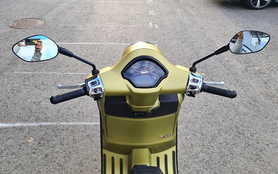Gebrauchtmotorrad Vespa GTS 125 Super Sport - Bild 11 Gebrauchtmotorrad Vespa GTS 125 Super Sport - Bild 11