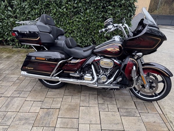 Gebrauchtmotorrad Harley-Davidson CVO Road Glide Limited Anniversary