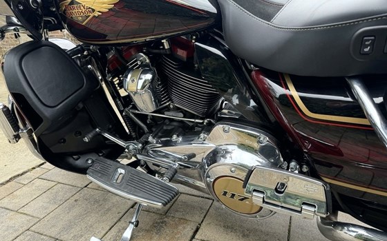 Gebrauchtmotorrad Harley-Davidson CVO Road Glide Limited Anniversary - Bild 7