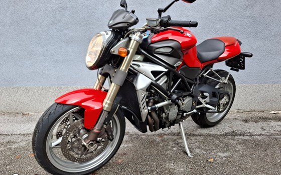 Gebrauchtmotorrad MV Agusta Brutale 750 S - Bild 1 Gebrauchtmotorrad MV Agusta Brutale 750 S - Bild 1
