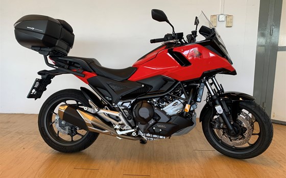 Gebrauchtmotorrad Honda NC750X DCT - Bild 3 Gebrauchtmotorrad Honda NC750X DCT - Bild 3