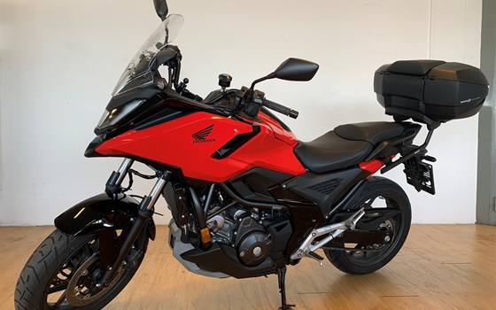Gebrauchtmotorrad Honda NC750X DCT - Bild 4 Gebrauchtmotorrad Honda NC750X DCT - Bild 4
