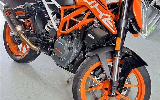 Gebrauchtmotorrad KTM 390 Duke - Bild 1
