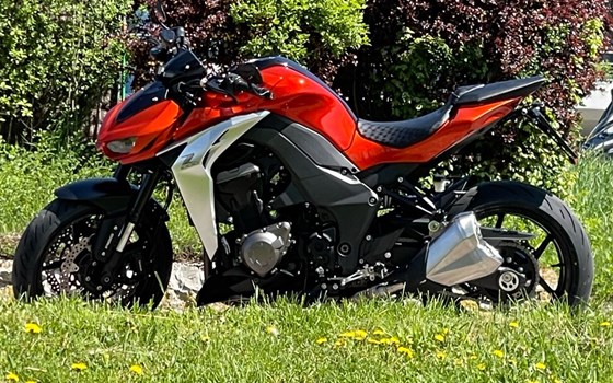Gebrauchtmotorrad Kawasaki Z1000 - Bild 3 Gebrauchtmotorrad Kawasaki Z1000 - Bild 3