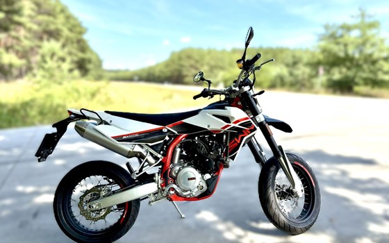 Gebrauchtmotorrad SWM SM 500 R - Bild 3 Gebrauchtmotorrad SWM SM 500 R - Bild 3