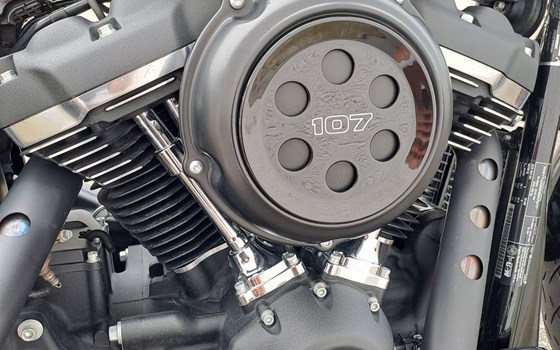 Gebrauchtmotorrad Harley-Davidson Softail Street Bob FXBB - Bild 12 Gebrauchtmotorrad Harley-Davidson Softail Street Bob FXBB - Bild 12