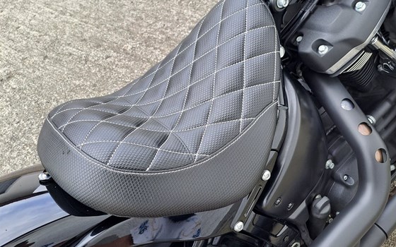 Gebrauchtmotorrad Harley-Davidson Softail Street Bob FXBB - Bild 13 Gebrauchtmotorrad Harley-Davidson Softail Street Bob FXBB - Bild 13