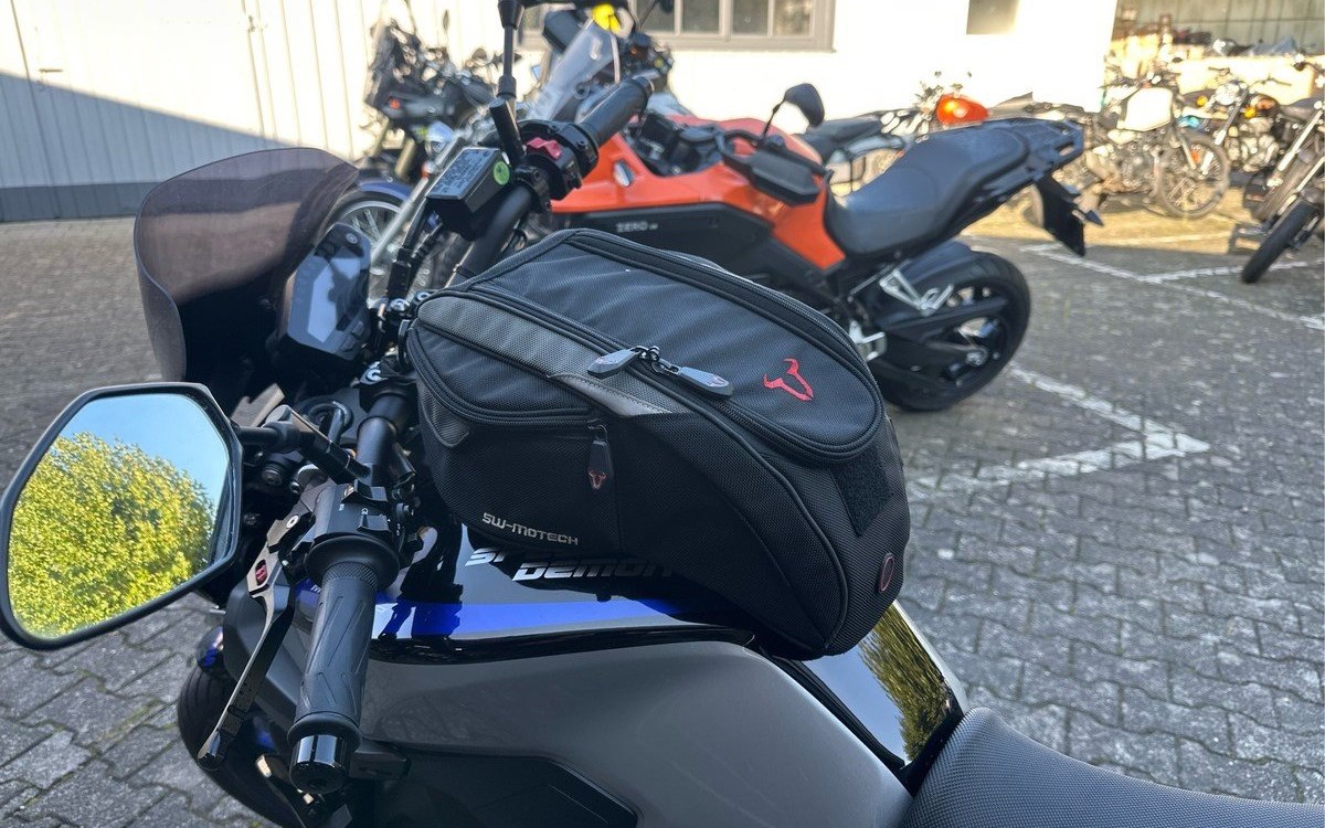 Zum Vergrößern bitte anklicken! Angebot Yamaha MT-09 SP