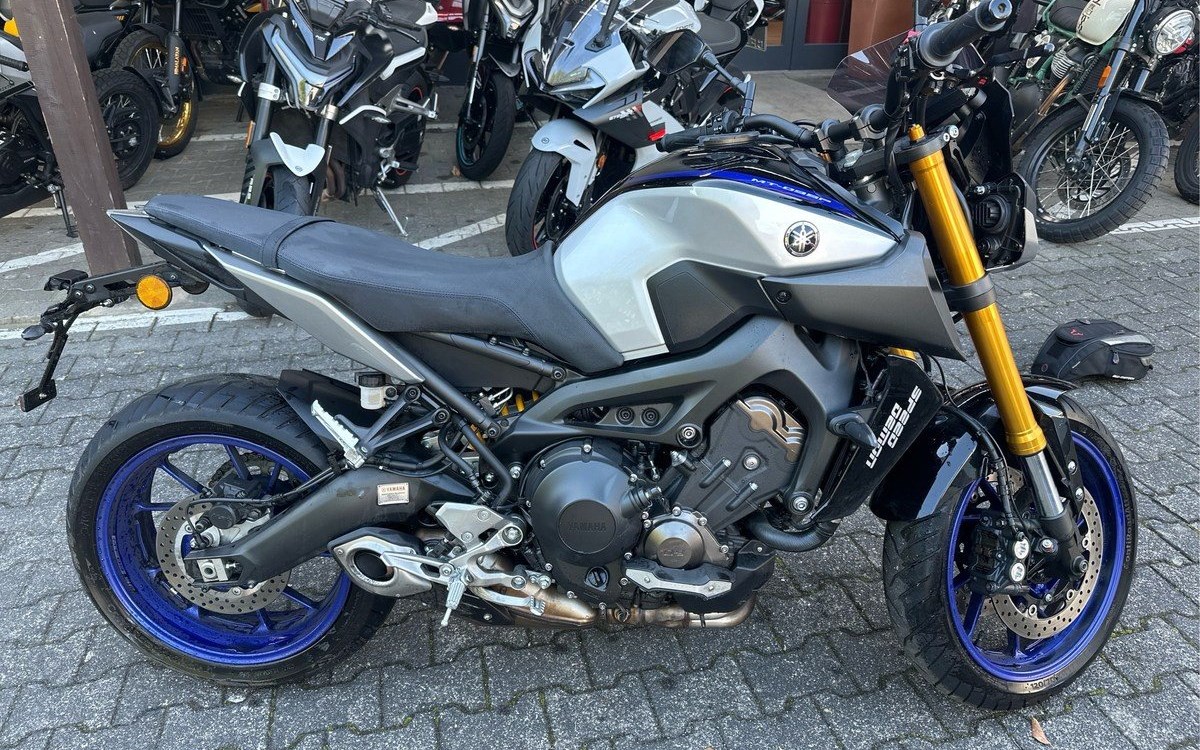 Zum Vergrößern bitte anklicken! Angebot Yamaha MT-09 SP
