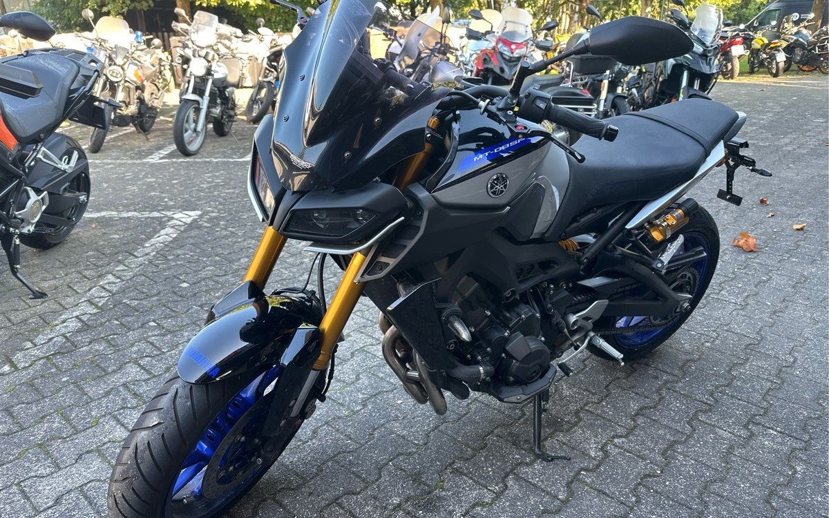 Zum Vergrößern bitte anklicken! Angebot Yamaha MT-09 SP