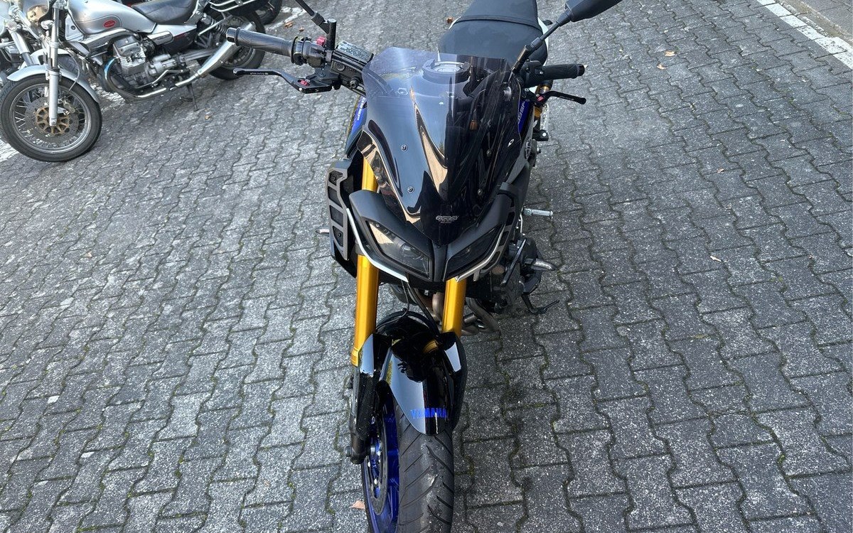 Zum Vergrößern bitte anklicken! Angebot Yamaha MT-09 SP