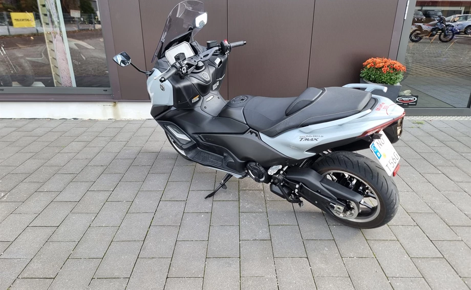 Angebot Yamaha TMAX 560 Tech Max Bild 3: Angebot Yamaha TMAX 560 Tech Max