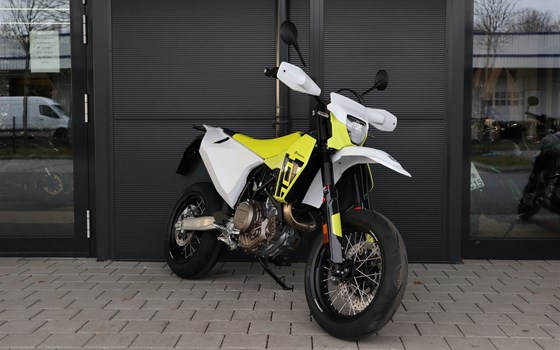 Neufahrzeug Husqvarna 701 Supermoto - Bild 2