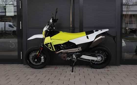 Neufahrzeug Husqvarna 701 Supermoto - Bild 4