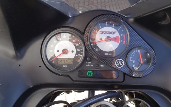 Gebrauchtmotorrad Yamaha TDM 850 - Bild 8 Gebrauchtmotorrad Yamaha TDM 850 - Bild 8