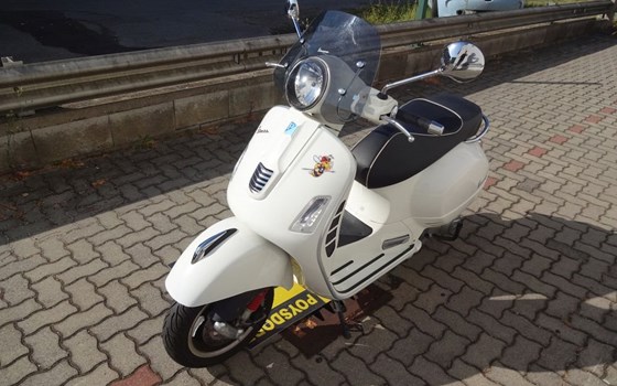 Gebrauchtmotorrad Vespa GTS 300 i.e. Super - Bild 5 Gebrauchtmotorrad Vespa GTS 300 i.e. Super - Bild 5